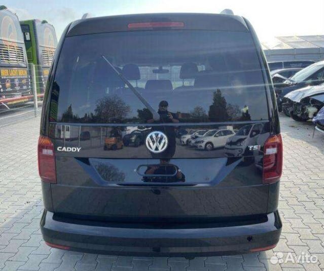Volkswagen Caddy 2017 г по запчастям
