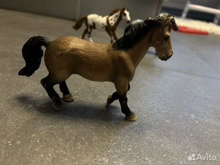 Фигурки лошадей schleich