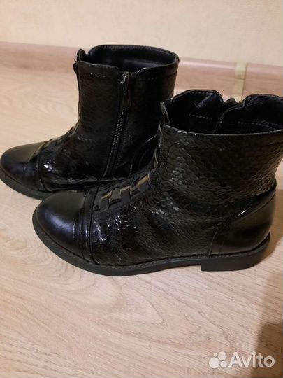 Туфли и ботинки