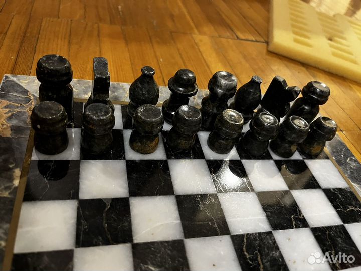Шахматы из мрамора