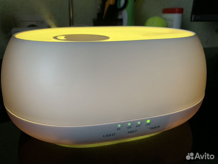 Увлажнитель воздуха с аромадиффузором и подсветкой