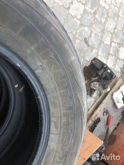 Kumho Road Venture APT KL51 265/65 R17