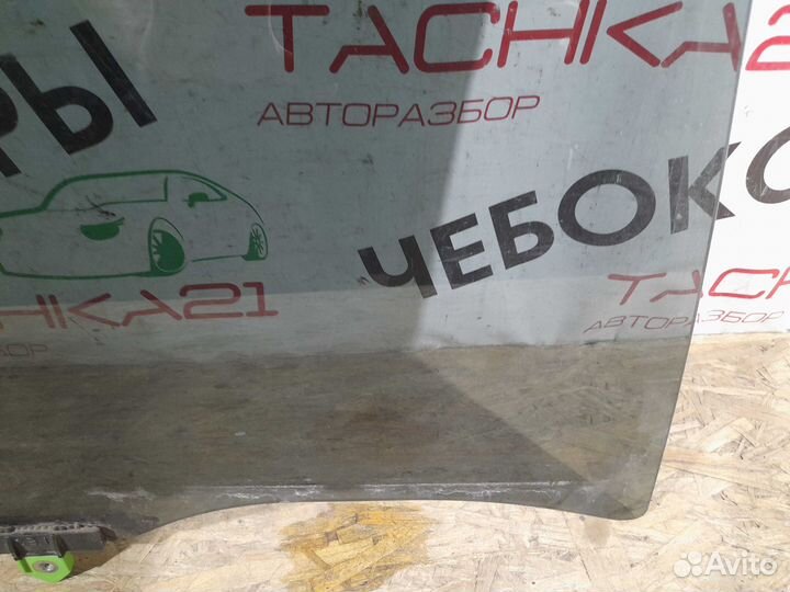 Cтекло задней правой двери Toyota Rav 4 XA50 19+