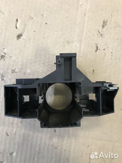 Крепление подрулевых перек. Skoda Octavia A5 (3384