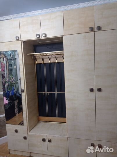 Прихожая б/у