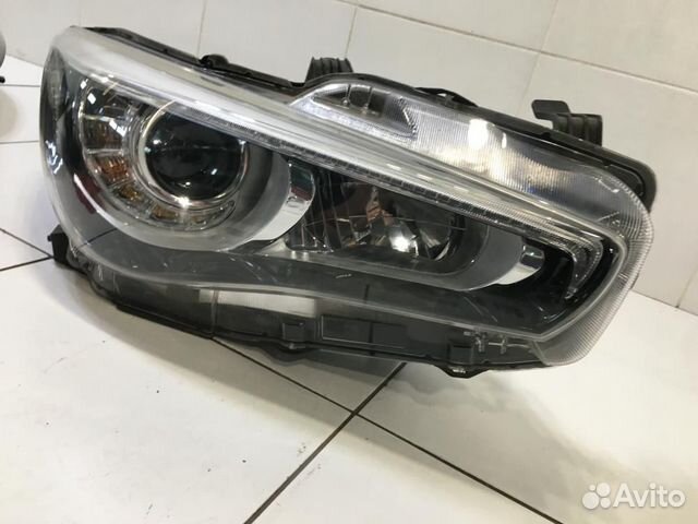 Фара правая Infiniti Q50 V37