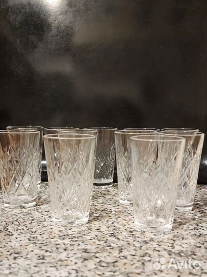 Хрустальные бокалы и стопки