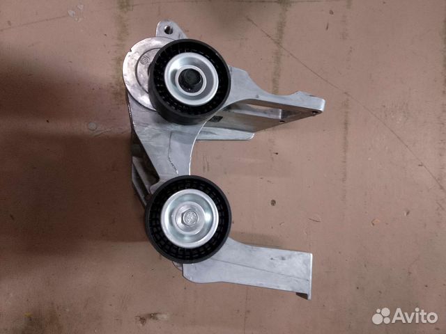 Натяжной ролик ремня грм Ford Fiesta, Ka