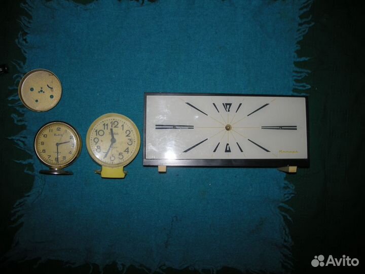 Часы Севани Слава Slava Янтарь будильники