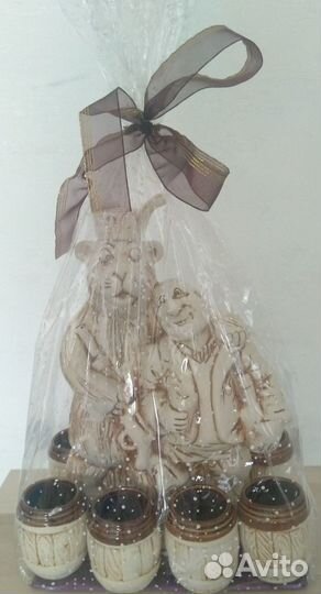 Подарочный набор из керамики (штоф и 6 рюмок)