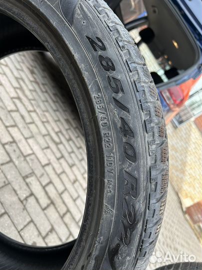 Pirelli P Zero 285/40 R22 V