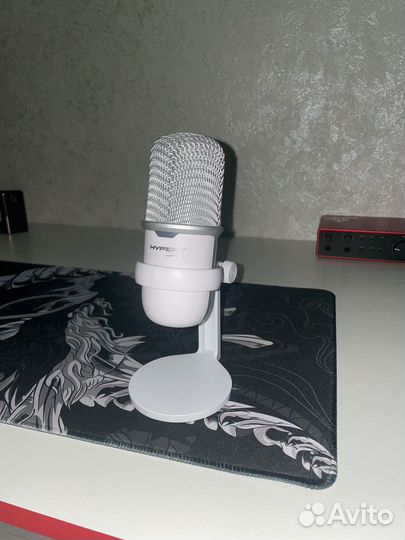 Студийный микрофон