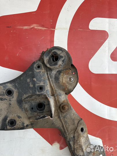 Lexus RX4 Подрамник