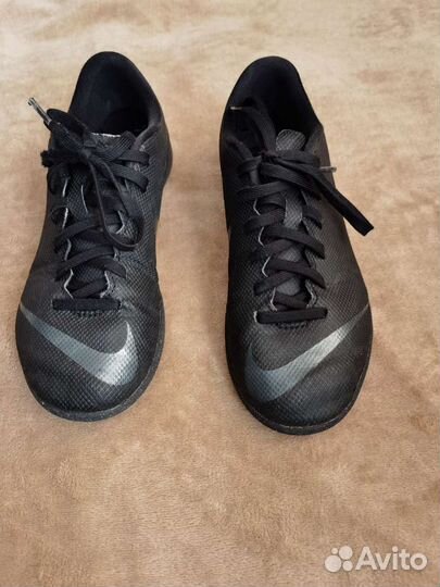 Бутсы nike 35 размер