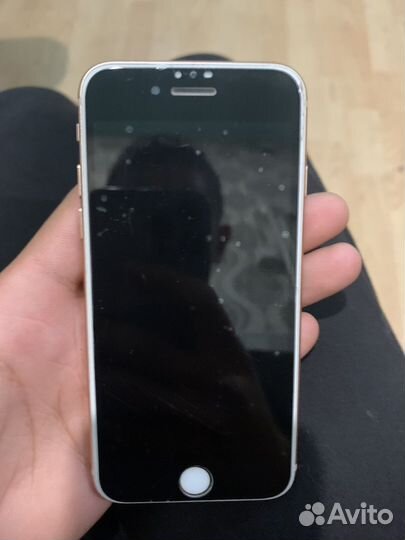 Телефон iPhone 8 64 gb
