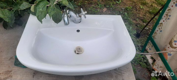 Раковина для ванной бу