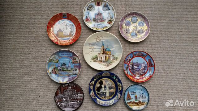 Декоративные тарелки стран мира и городов России