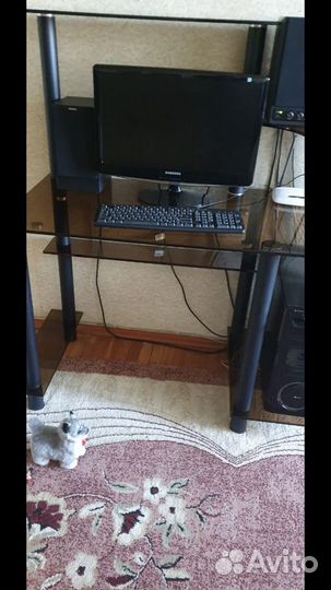Тумба под телевизор,компьютерный стол
