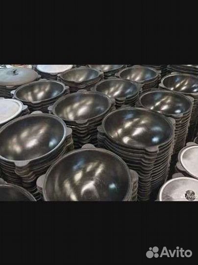 Казан чугунный на Набережной