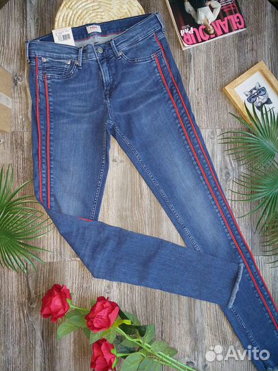 Джинсы новые (Англия) на девочку 18 лет