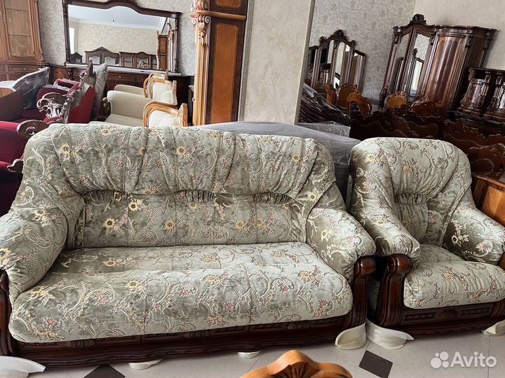Диван и 2 кресла Румыния