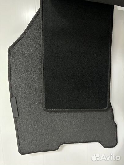 Автомобильные коврики веста текстильные
