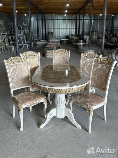 Столы и стулья