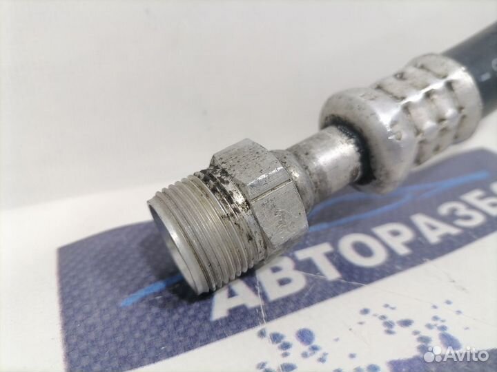 Трубка кондиционера Toyota Harrier 1