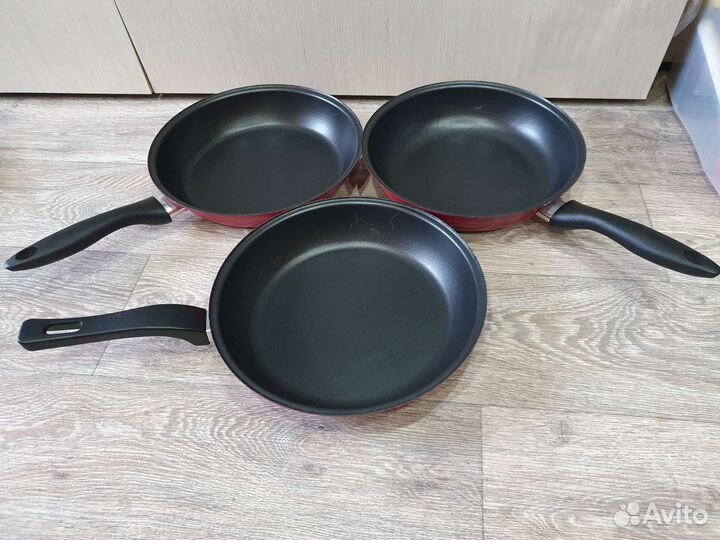 Сковорода стальэмаль 28см