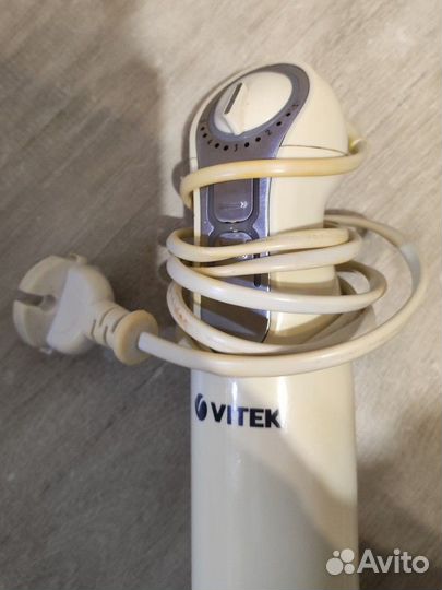 Верхняя часть от блендера vitek VT-1478 W