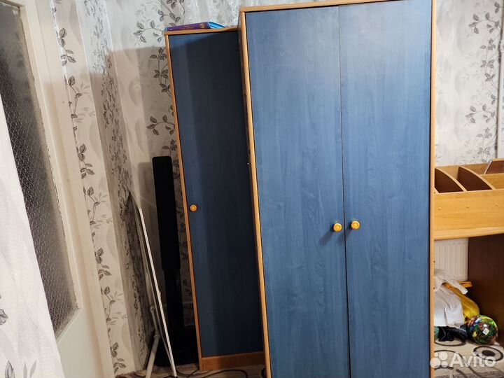 Детская стенка со столом