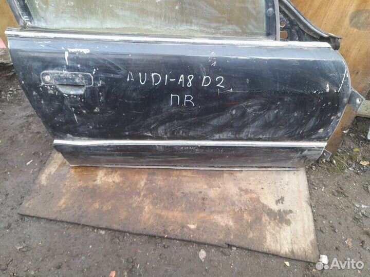 Дверь передняя правая Audi А8D2 седан 2.5 2000