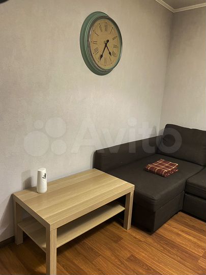 2-к. квартира, 52 м², 10/15 эт.