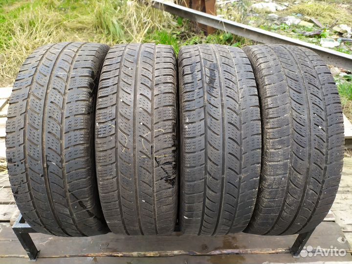 Continental VancoWinter 2 225/65 R16C 110V