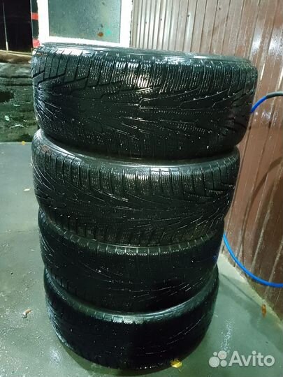 Nokian Tyres Hakkapeliitta 1 235/55 R17