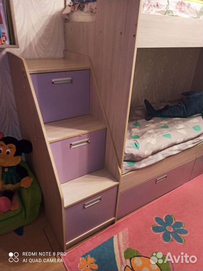 Детский гарнитур с двухьярусной кроватью