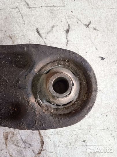 Рычаг передний левый Volkswagen Golf 3 Фольксваген