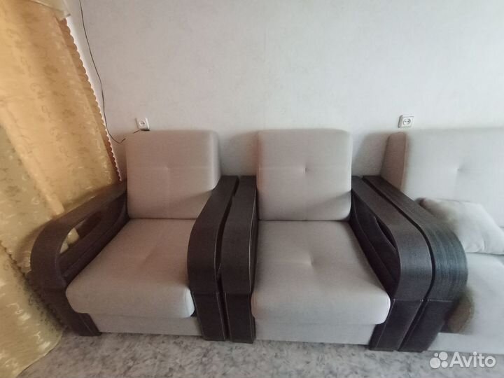Диван и 2 кресла