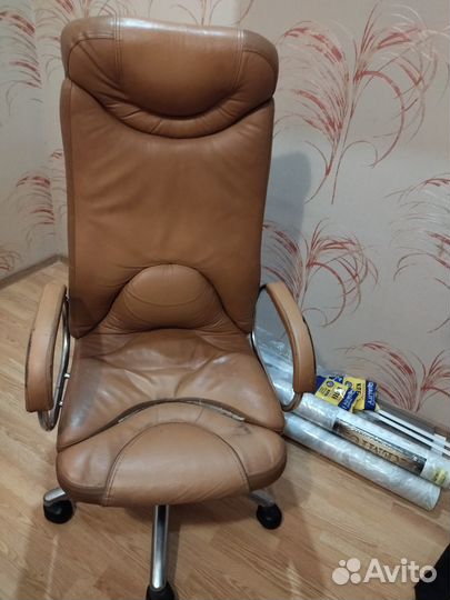 Стул руководителя (компьютерный)