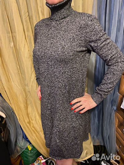 Платье теплое с горлом