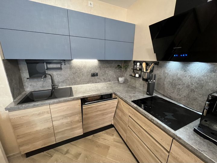 2-к. квартира, 54,5 м², 8/15 эт.