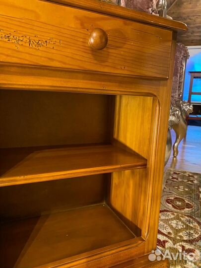 Тумба прикроватная. Франция