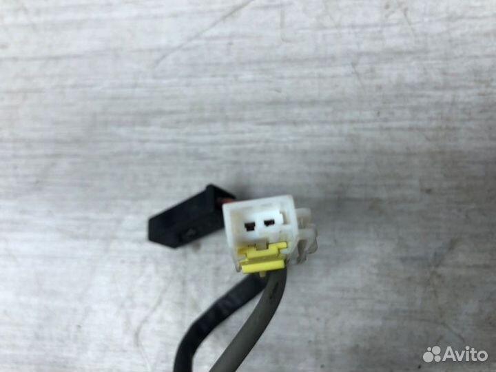 Шлейф руля Nissan Terrano внедорожник TD27T 2000