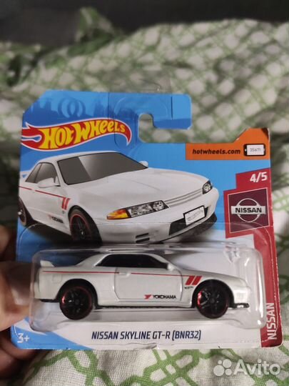 Hot wheels машинки nissan gtr