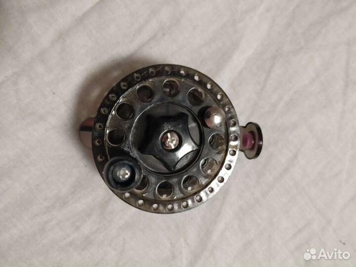 Катушка для зимней удочки рыбалки