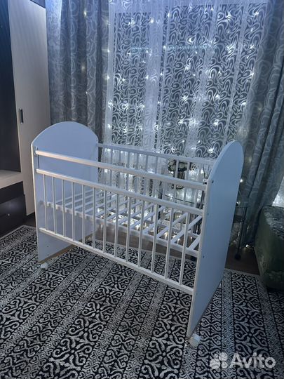 Детская кроватка