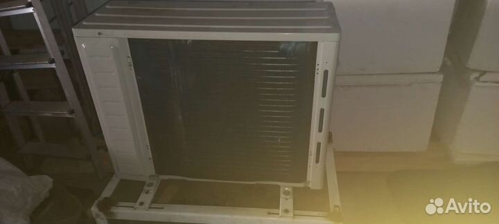 Внешний блок кондиционера,на разбор