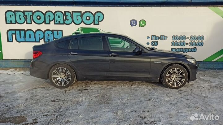 Водосток правый BMW 5 GT 2010 51497222294 Отличное