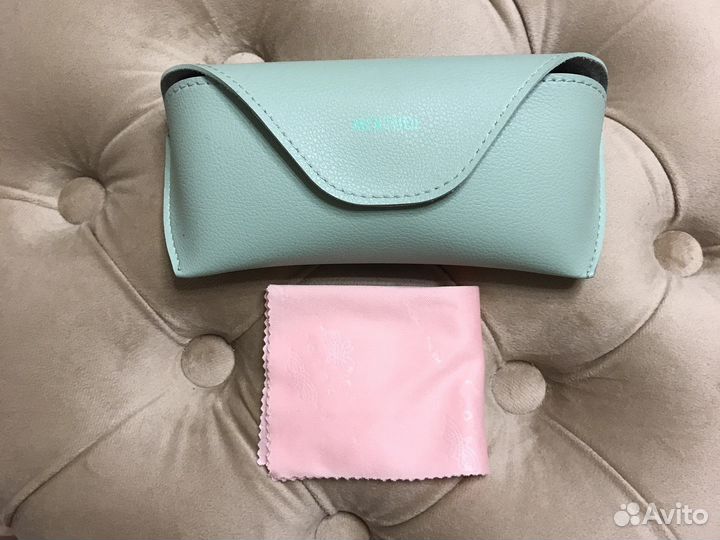 Футляр для очков с салфеткой