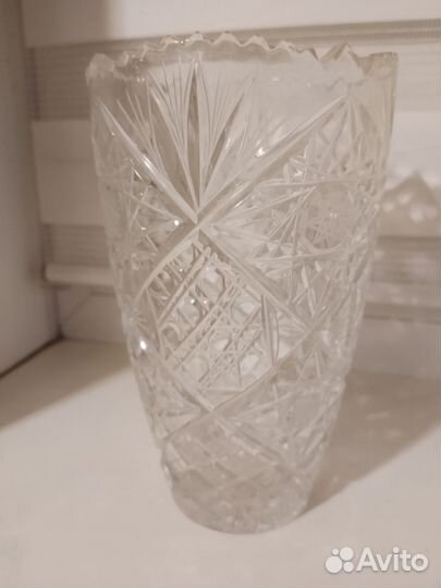 Хрустальная ваза